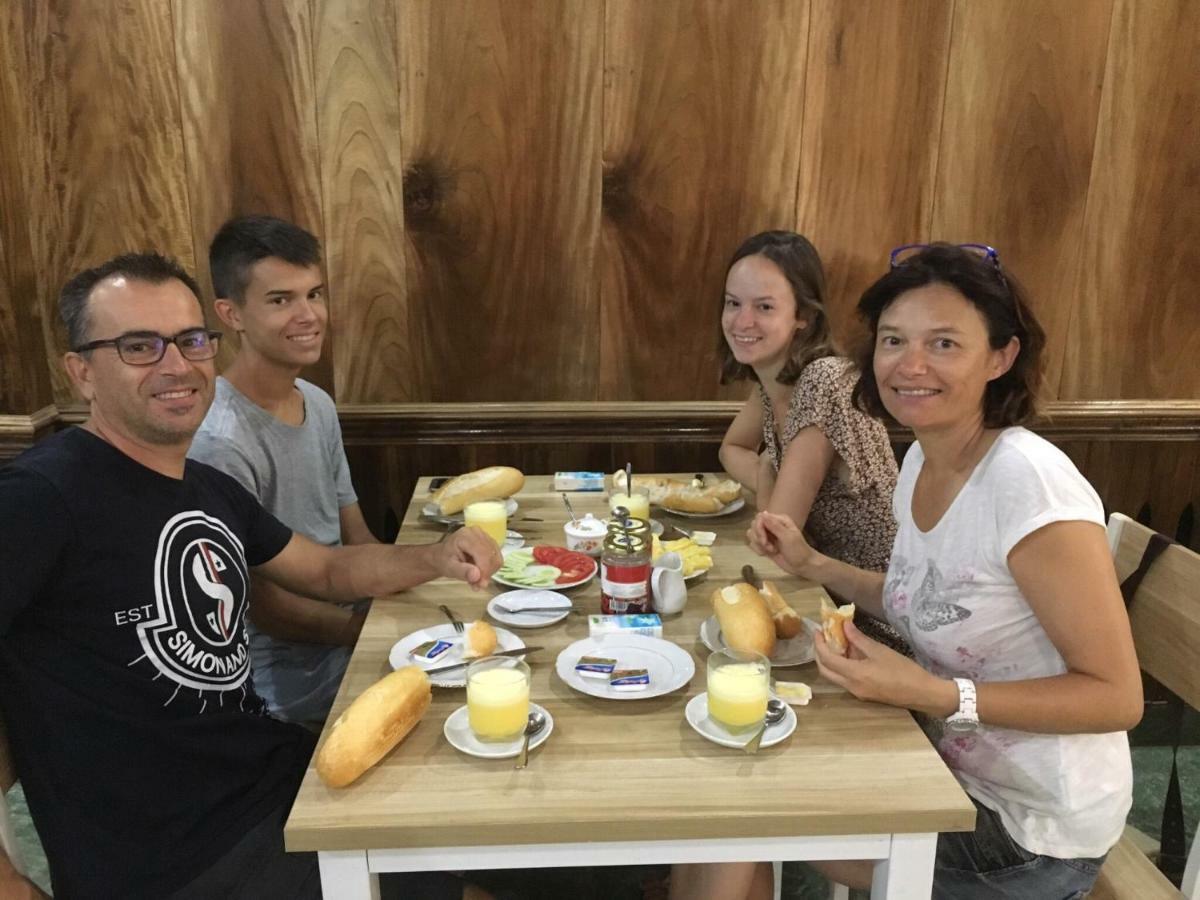 Khach San Thanh Loan Hoang Nga Kültér fotó